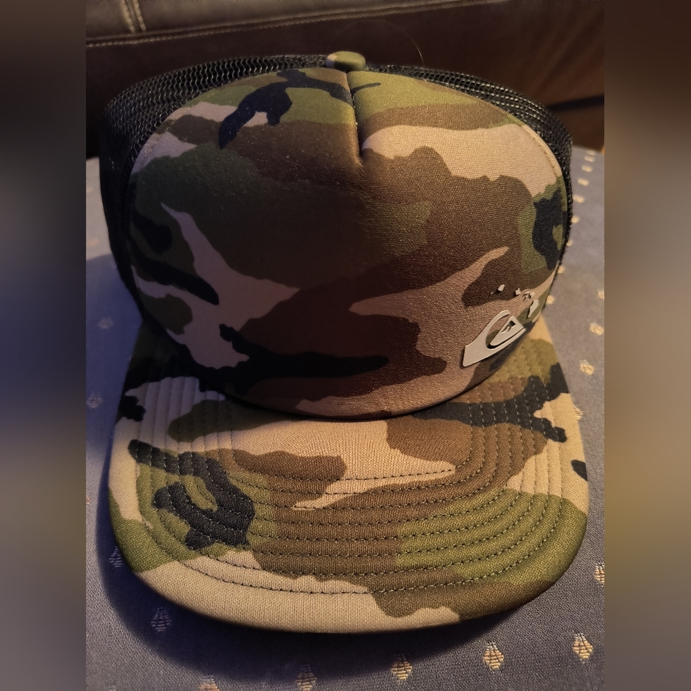 Quicksilver Hawaii Snapback Hat